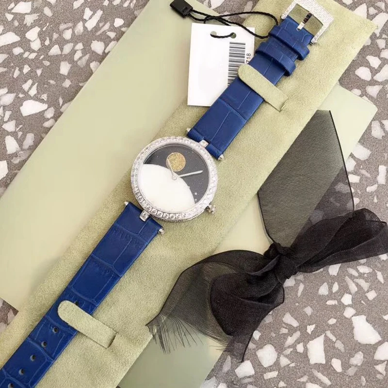 Brand Genuine Leather Watch Luxury Starry Sky Lady Watch Fashion 38mm Day and Night Women Watch High Quality Blue Dial Watches
Brand Genuine Leather Watch Luxury Starry Sky Lady Watch Fashion 38mm Day and Night Women Watch High Quality Blue Dial Watches