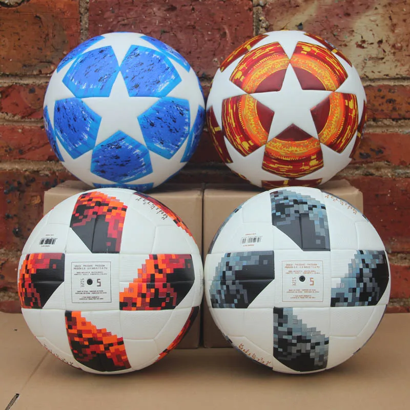 18 19 League Soccer Ball 2018 Cup Red Match Balls PU high grade seamless paste skin football ball Size 5
18 19 League Soccer Ball 2018 Cup Red Match Balls PU high grade seamless paste skin football ball Size 5