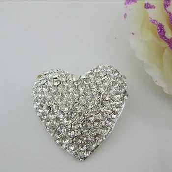 (BT257 38mm)50 X Large Heart Clear Rhinestone Diamante Buttons With Loop at back
(BT257 38mm)50 X Large Heart Clear Rhinestone Diamante Buttons With Loop at back