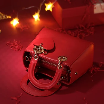 Red Christmas New Year Ladies 2020 Fashion Girlfriend Gift Heart Ring Women Handbag
Red Christmas New Year Ladies 2020 Fashion Girlfriend Gift Heart Ring Women Handbag