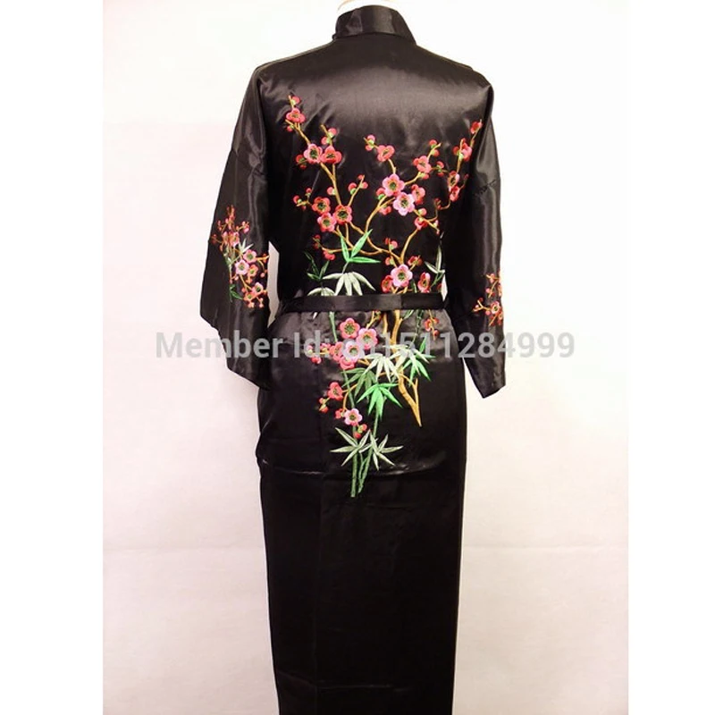 Black Silk Satin Women Embroider Flower Robe Gown Kimono Bathrobe Nightgowns Sleepwear S M L XL 2XL 3XL
Black Silk Satin Women Embroider Flower Robe Gown Kimono Bathrobe Nightgowns Sleepwear S M L XL 2XL 3XL