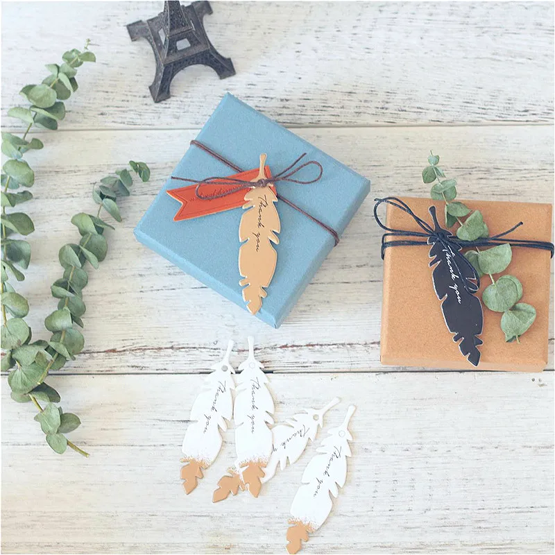 90pcs Metallic Foil Feather Shape Gift Wrapping Hang Tags Gold Black White Thank You Paper Gift Tags Cards Wedding Party
90pcs Metallic Foil Feather Shape Gift Wrapping Hang Tags Gold Black White Thank You Paper Gift Tags Cards Wedding Party