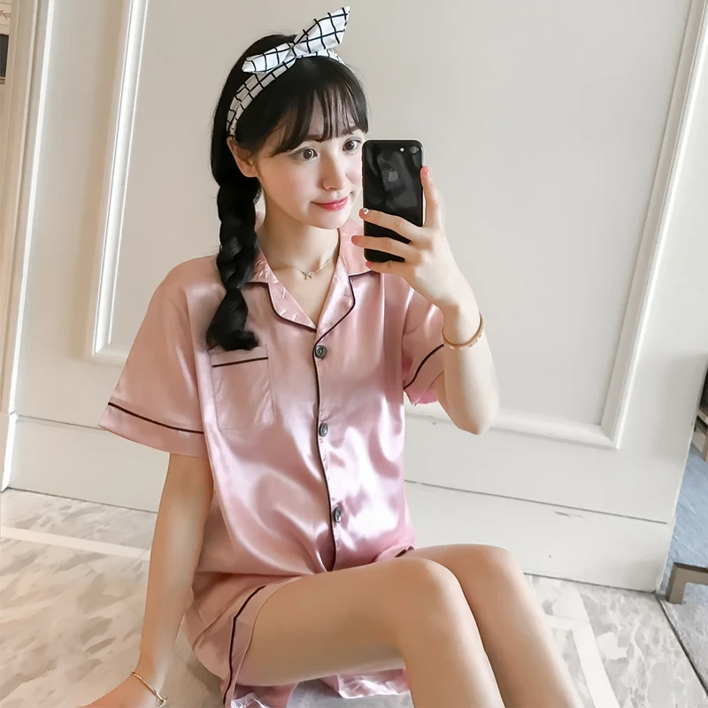 Womens Silk Pajamas summer short sleeve nightgown plus size ice silk sleepwear with shorts twinset 4XL 5XL 100kg weight
Womens Silk Pajamas summer short sleeve nightgown plus size ice silk sleepwear with shorts twinset 4XL 5XL 100kg weight