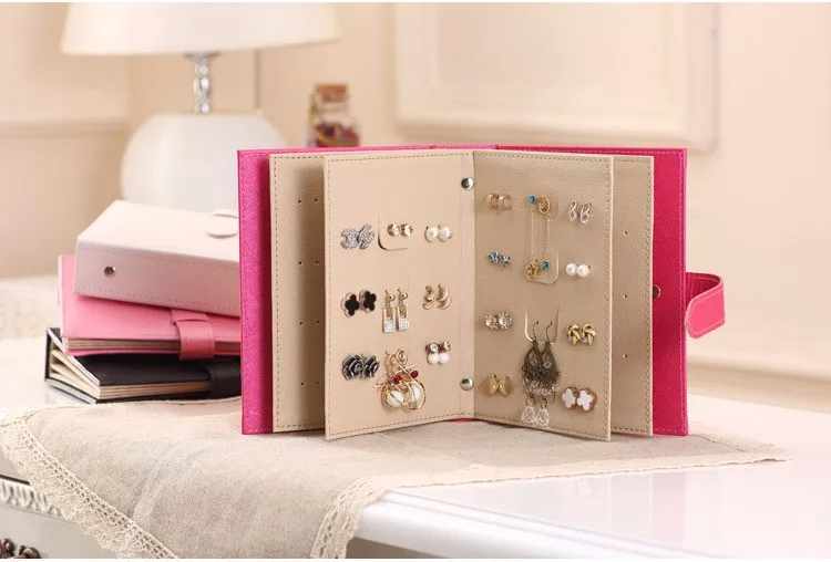 2507564015_946468088