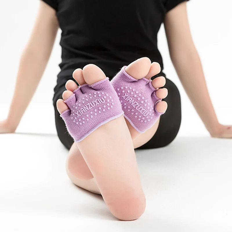 Half Palm Socks Women Ballet Dance Anti Slip Semi Invisible Fitness Socks Cotton Five Finger Non Slip Socks Open Toe Meias Sock
Half Palm Socks Women Ballet Dance Anti Slip Semi Invisible Fitness Socks Cotton Five Finger Non Slip Socks Open Toe Meias Sock