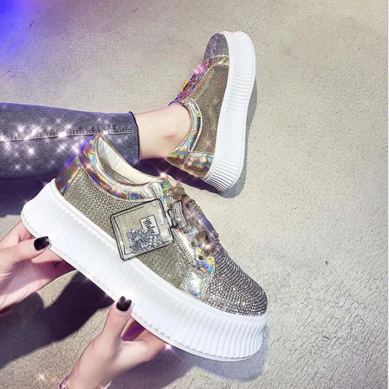 platform flat Loafers Casual Cross-tied Basic women PU Flat Platform Round Toe fashion Rubber Crystal Lace-Up high shoes woman
platform flat Loafers Casual Cross-tied Basic women PU Flat Platform Round Toe fashion Rubber Crystal Lace-Up high shoes woman