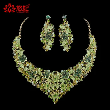 Fashion Green Rhinestone Indian Wedding Bridal jewelry Accessories women Party Jewelry Set For Brides Necklace Earring Sets
Fashion Green Rhinestone Indian Wedding Bridal jewelry Accessories women Party Jewelry Set For Brides Necklace Earring Sets