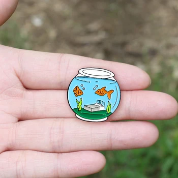 SS Georgie Origami Paper Boat Stephen King's IT Fish Tank Heart Swimming Pool Brooches Fish Water Badges Boy Girls Brooch Pin
SS Georgie Origami Paper Boat Stephen King's IT Fish Tank Heart Swimming Pool Brooches Fish Water Badges Boy Girls Brooch Pin
