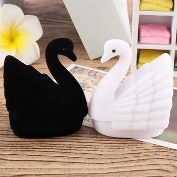 Velvet Swan Jewelry Present Gift Jewelry Packaging Box For Storage Wedding Engagement Ring Earring Display Holder Wholesale
Velvet Swan Jewelry Present Gift Jewelry Packaging Box For Storage Wedding Engagement Ring Earring Display Holder Wholesale