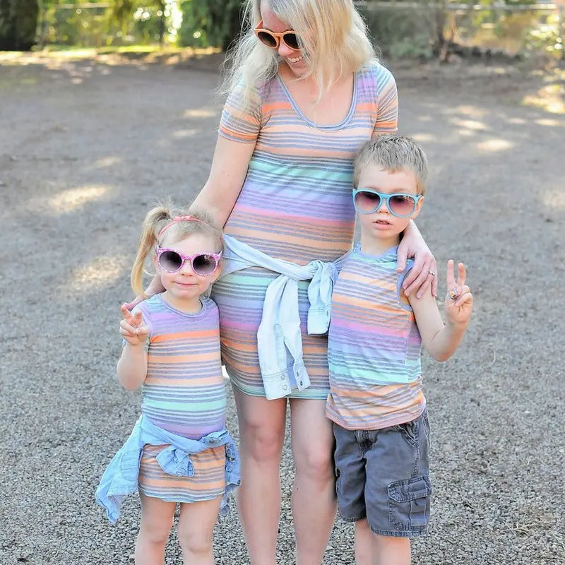 Family Look Mother Daughter Dresses Son Tshirt Striped Matching Mother Daughter Clothes Short Sleeve Mommy And Me Dresses Tops
Family Look Mother Daughter Dresses Son Tshirt Striped Matching Mother Daughter Clothes Short Sleeve Mommy And Me Dresses Tops