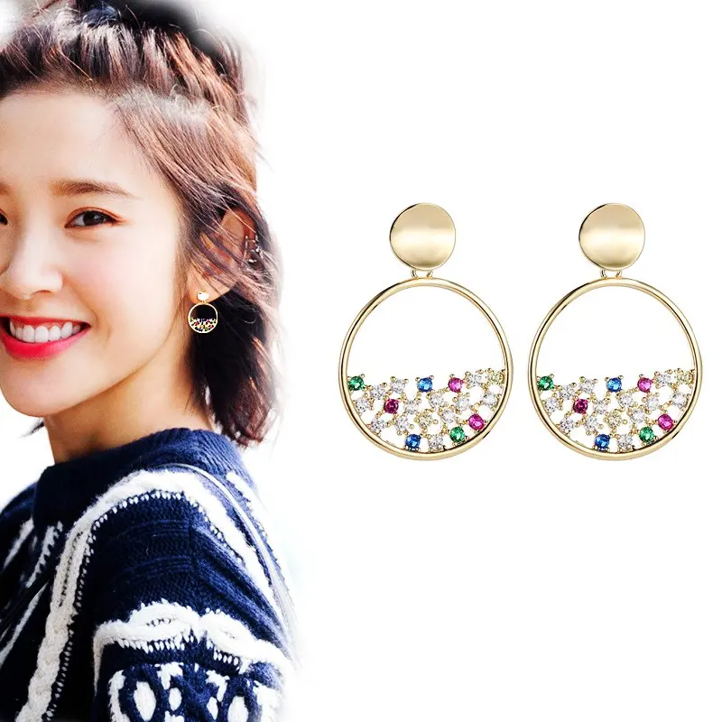 MIGGA Colorful Cubic Zircon Paved Large Round Pendant Earrings for Women Gold Color Zirconia Studs Jewelry
MIGGA Colorful Cubic Zircon Paved Large Round Pendant Earrings for Women Gold Color Zirconia Studs Jewelry