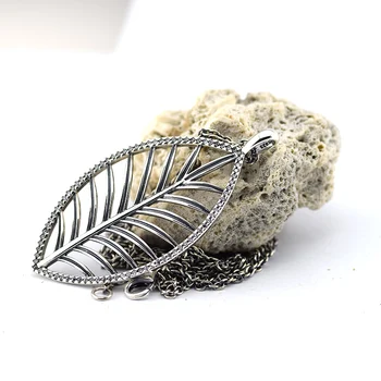 Compatible With European Jewelry 100% 925 Sterling Silver Necklace Pendant 90cm Length Cubic Zirconia Leaf Charms
Compatible With European Jewelry 100% 925 Sterling Silver Necklace Pendant 90cm Length Cubic Zirconia Leaf Charms
