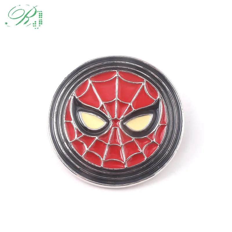 

RJ New Avengers Spiderman Brooches Thor Loki Hammer Pins Justice League Spiderman Batman Thanos Pin Lady Men Kids Coat Gift