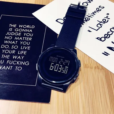 Children's watch boy girl electronic watch life waterproof student digital sports watch luminous boy girl large and luxurious
Children's watch boy girl electronic watch life waterproof student digital sports watch luminous boy girl large and luxurious