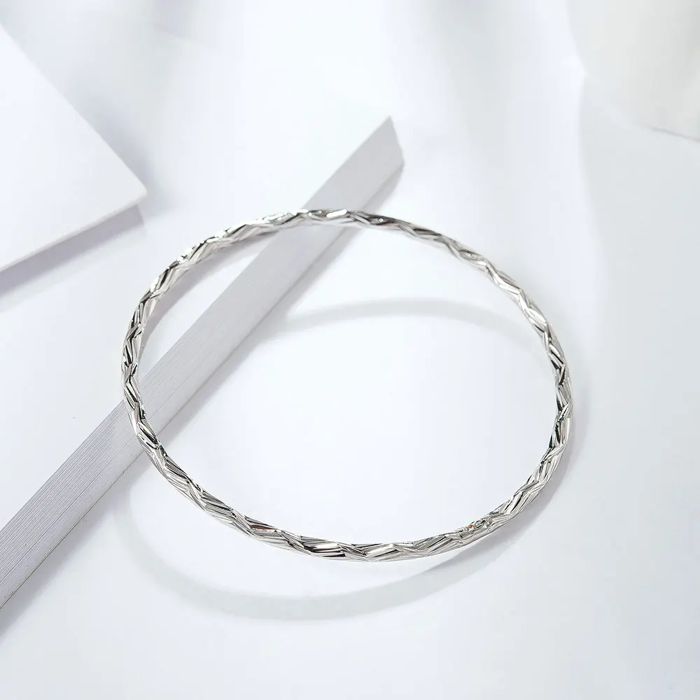 QGGLE Bracelet Bangle For Women Silm Wave Parttern Shape Silver Color Color Bracelet 
QGGLE Bracelet Bangle For Women Silm Wave Parttern Shape Silver Color Color Bracelet