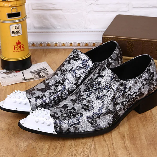 Man Leather Shoes White Big Rivets Metal Toe Rock Dress Shoes Men Party Wedding and T-Show Shoes
Man Leather Shoes White Big Rivets Metal Toe Rock Dress Shoes Men Party Wedding and T-Show Shoes