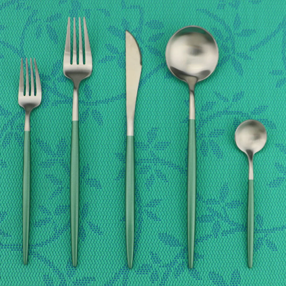 20pcs Double Color Golden Silver Dinnerware Set Stainless Steel Silverware Dinner Knife Fork and Teaspoon Cutlery Set
20pcs Double Color Golden Silver Dinnerware Set Stainless Steel Silverware Dinner Knife Fork and Teaspoon Cutlery Set