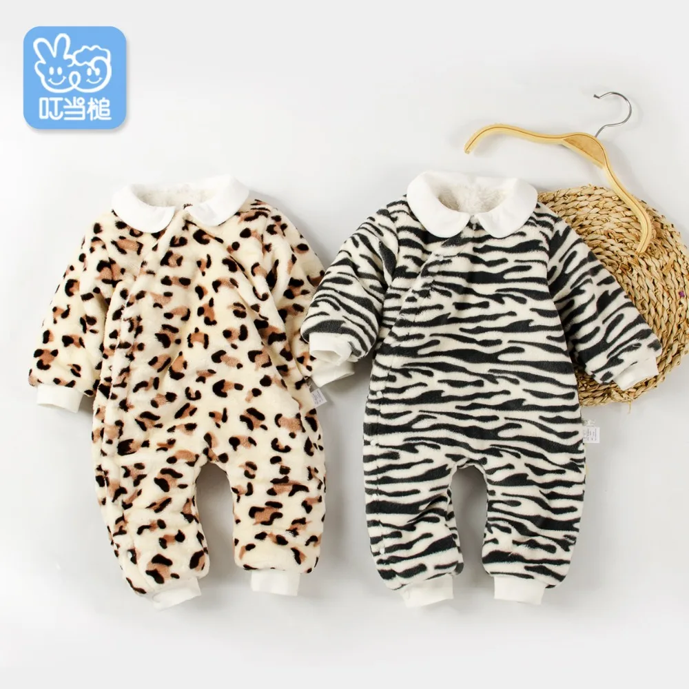 Autumn new born baby clothes Coral wool insulation romper infant clothes baby Leopard zebra pattern Cute cartoon pig romper
Autumn new born baby clothes Coral wool insulation romper infant clothes baby Leopard zebra pattern Cute cartoon pig romper