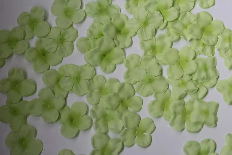 250g 4.5*4.5cm Green Silk Hydrangeas Flowers Petals For Wedding Party Holiday Venue Decoration
250g 4.5*4.5cm Green Silk Hydrangeas Flowers Petals For Wedding Party Holiday Venue Decoration