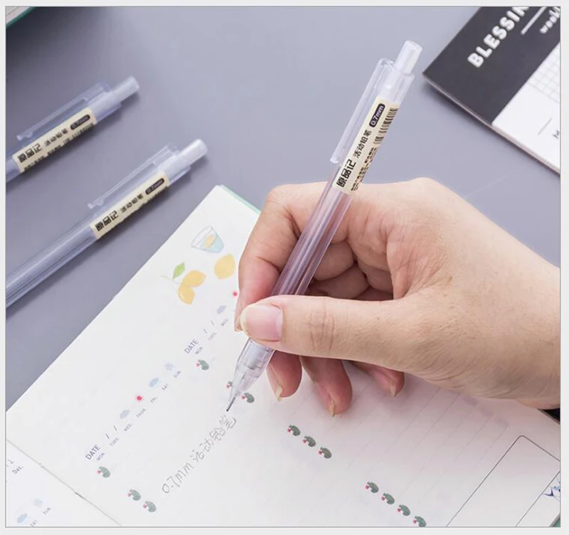 1PCS Plastic Transparent Matte Press Pencil Pens DIY Office Stationery and Student Supplies Writing Smooth Mechanical pencil
1PCS Plastic Transparent Matte Press Pencil Pens DIY Office Stationery and Student Supplies Writing Smooth Mechanical pencil
