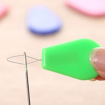 Easy Automatic Needle Needle Inserter Threader Sew Needle Threader Stitch Insertion Tool Hand Sewing Machine for Grandma
Easy Automatic Needle Needle Inserter Threader Sew Needle Threader Stitch Insertion Tool Hand Sewing Machine for Grandma