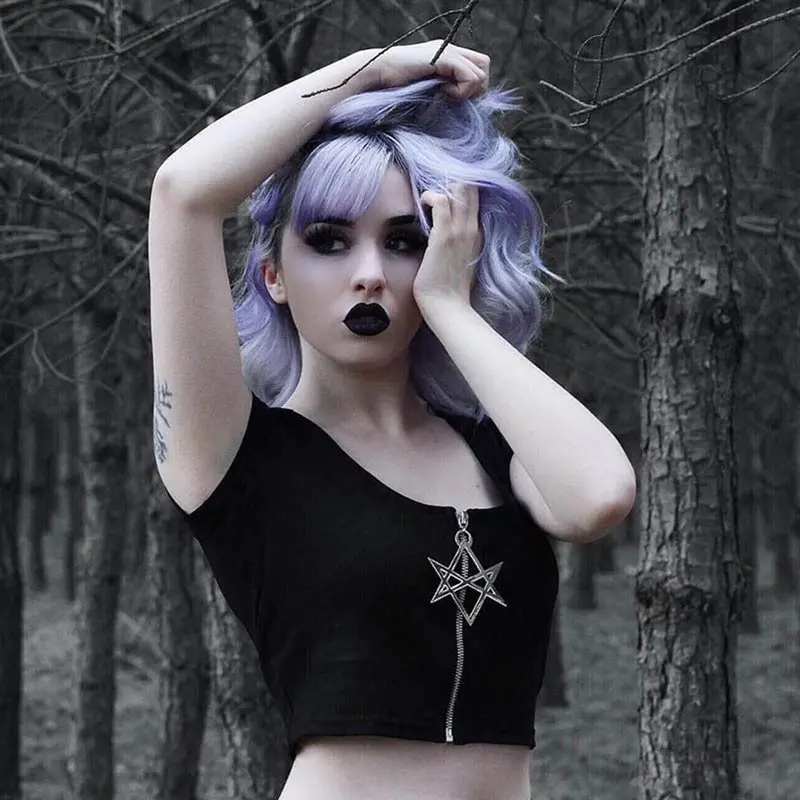 Summer Sexy Club Simple Punk Gothic Harajuku Women Clothes 2019 Top Tees Goth Graphic Zipper Black Female Fashion Short T-shirts
Summer Sexy Club Simple Punk Gothic Harajuku Women Clothes 2019 Top Tees Goth Graphic Zipper Black Female Fashion Short T-shirts