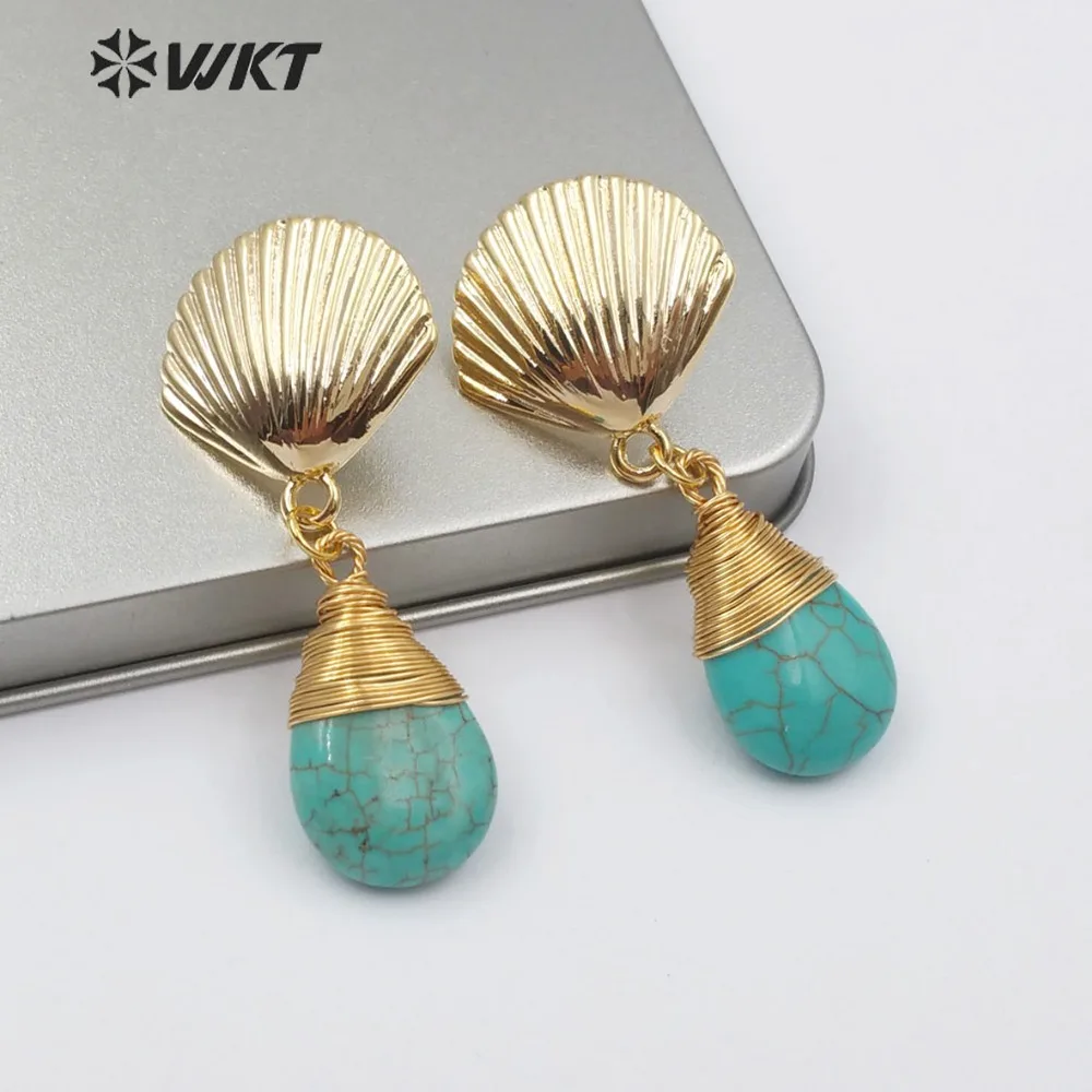 WT-E509 Natural Turquoises Earring Scallop Shell Shape Metal Post Stud Howlite Stone In Teardrop Shape With Brass Wire Capped
WT-E509 Natural Turquoises Earring Scallop Shell Shape Metal Post Stud Howlite Stone In Teardrop Shape With Brass Wire Capped
