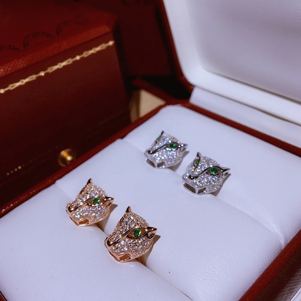 New Pure 925 Sterling Silver Fashion Inlaid zircon Leopard Earrings Party Daily Jewelry Luxurious Rose/White Gold Ear Studs
New Pure 925 Sterling Silver Fashion Inlaid zircon Leopard Earrings Party Daily Jewelry Luxurious Rose/White Gold Ear Studs