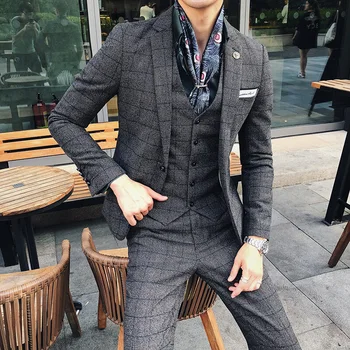 Autumn and winter plaid suit men's British wind wedding wool three sets of Korean Slim thick small suit handsome
Autumn and winter plaid suit men's British wind wedding wool three sets of Korean Slim thick small suit handsome