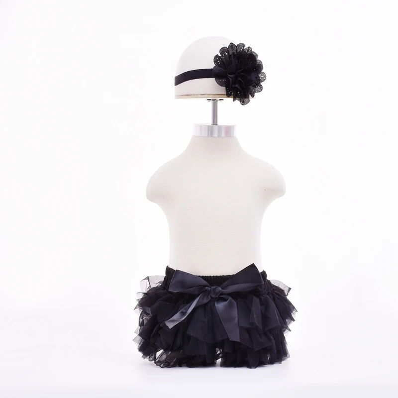 Baby Shorts Girls Cotton Chiffon Ruffle Bloomers Cute Baby Diaper Cover Newborn Flower Shorts Toddler fashion Summer Clothes
Baby Shorts Girls Cotton Chiffon Ruffle Bloomers Cute Baby Diaper Cover Newborn Flower Shorts Toddler fashion Summer Clothes