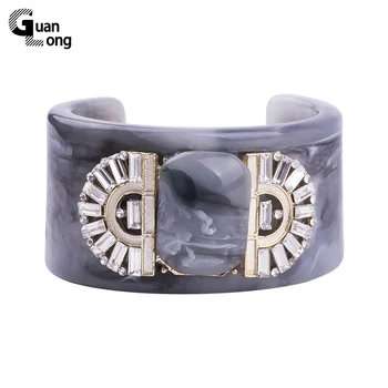 2017 New Fashion Natural Resin Casting Cuff Bangles Pulseiras Beautiful Wide Open Bracelets & Bangles For Women Gift Jewellery
2017 New Fashion Natural Resin Casting Cuff Bangles Pulseiras Beautiful Wide Open Bracelets & Bangles For Women Gift Jewellery