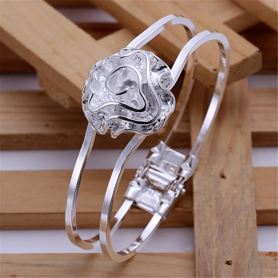 new trend silver plated fashion beautiful women simple personality roses Flower bracelet classic models silver jewelry
new trend silver plated fashion beautiful women simple personality roses Flower bracelet classic models silver jewelry