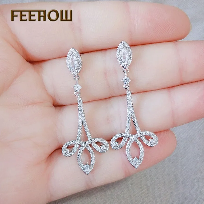FEEHOW 2019 New Ethnic Cubic Zircon Large Leaf Long Dangle Earrings Sliver Color for Women Jewelry Birthday Gift FWEP2244
FEEHOW 2019 New Ethnic Cubic Zircon Large Leaf Long Dangle Earrings Sliver Color for Women Jewelry Birthday Gift FWEP2244
