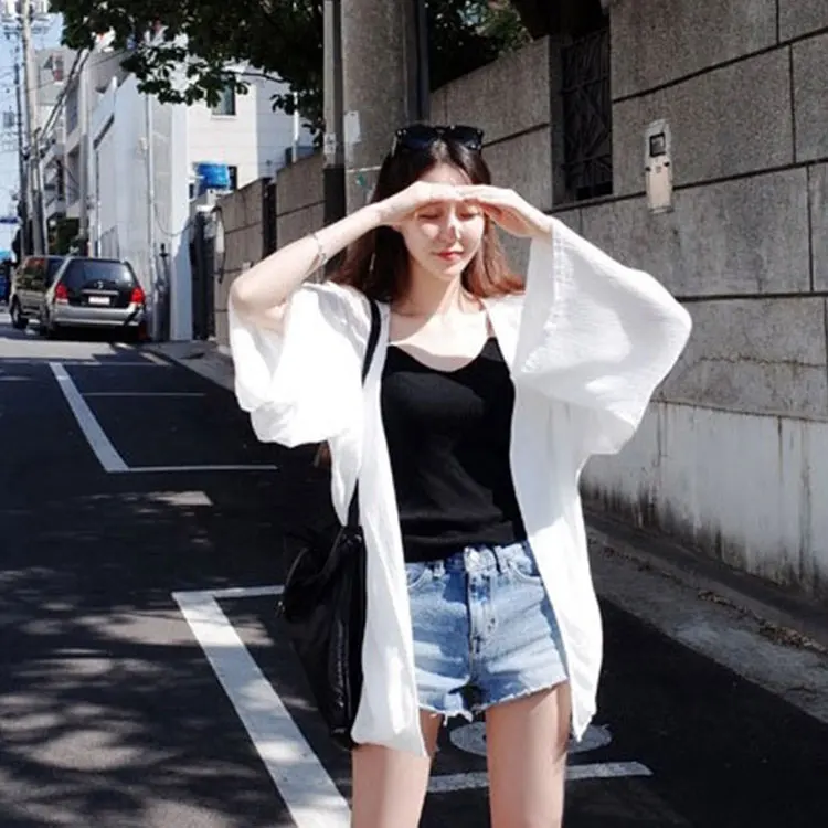 Fashion summer uv jacket Light weight sunscreen Thin women coat big sun protection thin Loose Coat Outwear Thin Sunscreen Jacket 
Fashion summer uv jacket Light weight sunscreen Thin women coat big sun protection thin Loose Coat Outwear Thin Sunscreen Jacket