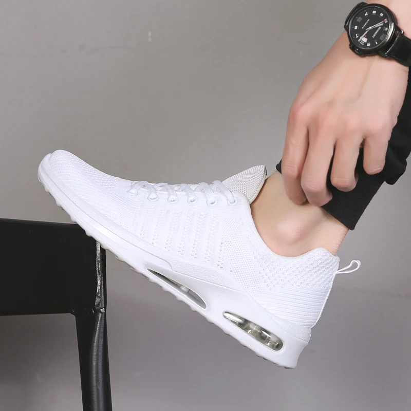 2019 Light Weight Men Casual Shoes Mesh Breathable Weaving Male Flats Shoes White Black Solid Outdoor Walking Sneakers Men
2019 Light Weight Men Casual Shoes Mesh Breathable Weaving Male Flats Shoes White Black Solid Outdoor Walking Sneakers Men
