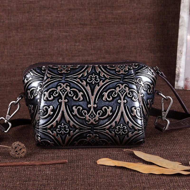 New design women's shell bag genuine cowhide leather women purse retro handmade shoulder bag embossed clutch bag female handbag
New design women's shell bag genuine cowhide leather women purse retro handmade shoulder bag embossed clutch bag female handbag