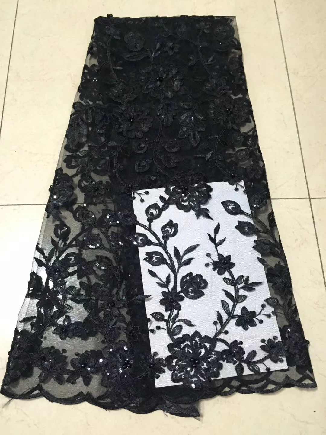 2018 Fashion Sequins African Lace Fabric High Quality 3D Sequins and beads Lace Embroidery African Lace For Wedding LCD2495A
2018 Fashion Sequins African Lace Fabric High Quality 3D Sequins and beads Lace Embroidery African Lace For Wedding LCD2495A