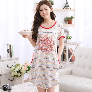 2017 Brand Cotton Women's Nightgowns Sleepshirts Floral Rose Print Nightdress Girl Sleepwear Femme Dresses Lounge Dress Clothing
2017 Brand Cotton Women's Nightgowns Sleepshirts Floral Rose Print Nightdress Girl Sleepwear Femme Dresses Lounge Dress Clothing
