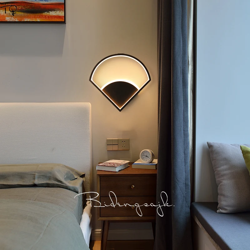Modern Simple Wall Lights LED Sector Aluminum Creative Nordic Living Room Bedside Corridor Bedroom Sconce Wall Lights Decor Home
Modern Simple Wall Lights LED Sector Aluminum Creative Nordic Living Room Bedside Corridor Bedroom Sconce Wall Lights Decor Home