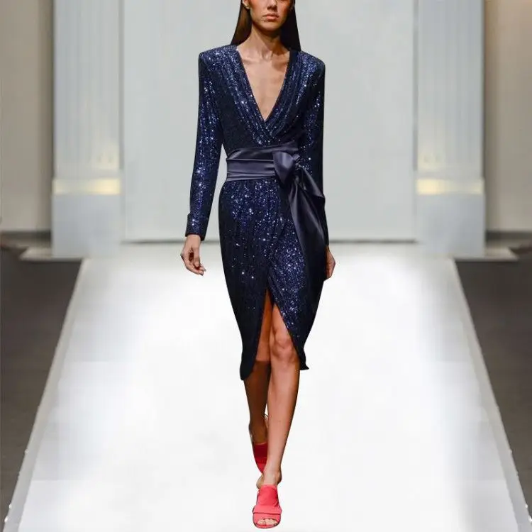 Runway Designer 2019 Spring Summer Dress Deep V-Neck Long Sleeve Lady Sexy Female A-Line Bodycon Elegant Lace Up Party Dress
Runway Designer 2019 Spring Summer Dress Deep V-Neck Long Sleeve Lady Sexy Female A-Line Bodycon Elegant Lace Up Party Dress