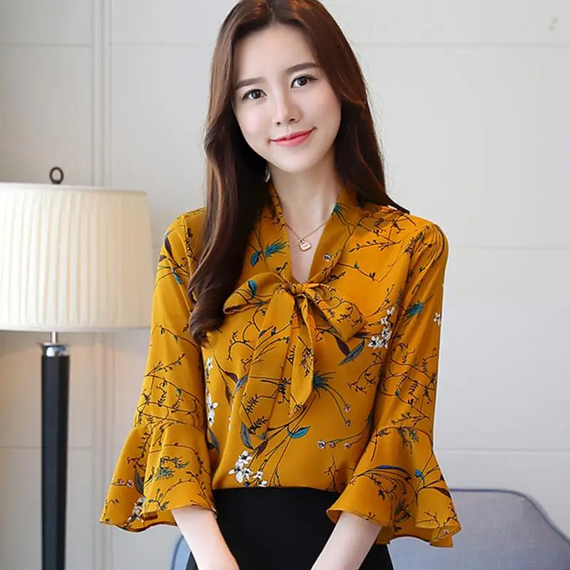 Summer Print Chiffon Women Blouse Shirt Sweet Flare Sleeve Women Tops Blouse Bow V-neck Women's Blusas Plus Size S-5XL
Summer Print Chiffon Women Blouse Shirt Sweet Flare Sleeve Women Tops Blouse Bow V-neck Women's Blusas Plus Size S-5XL