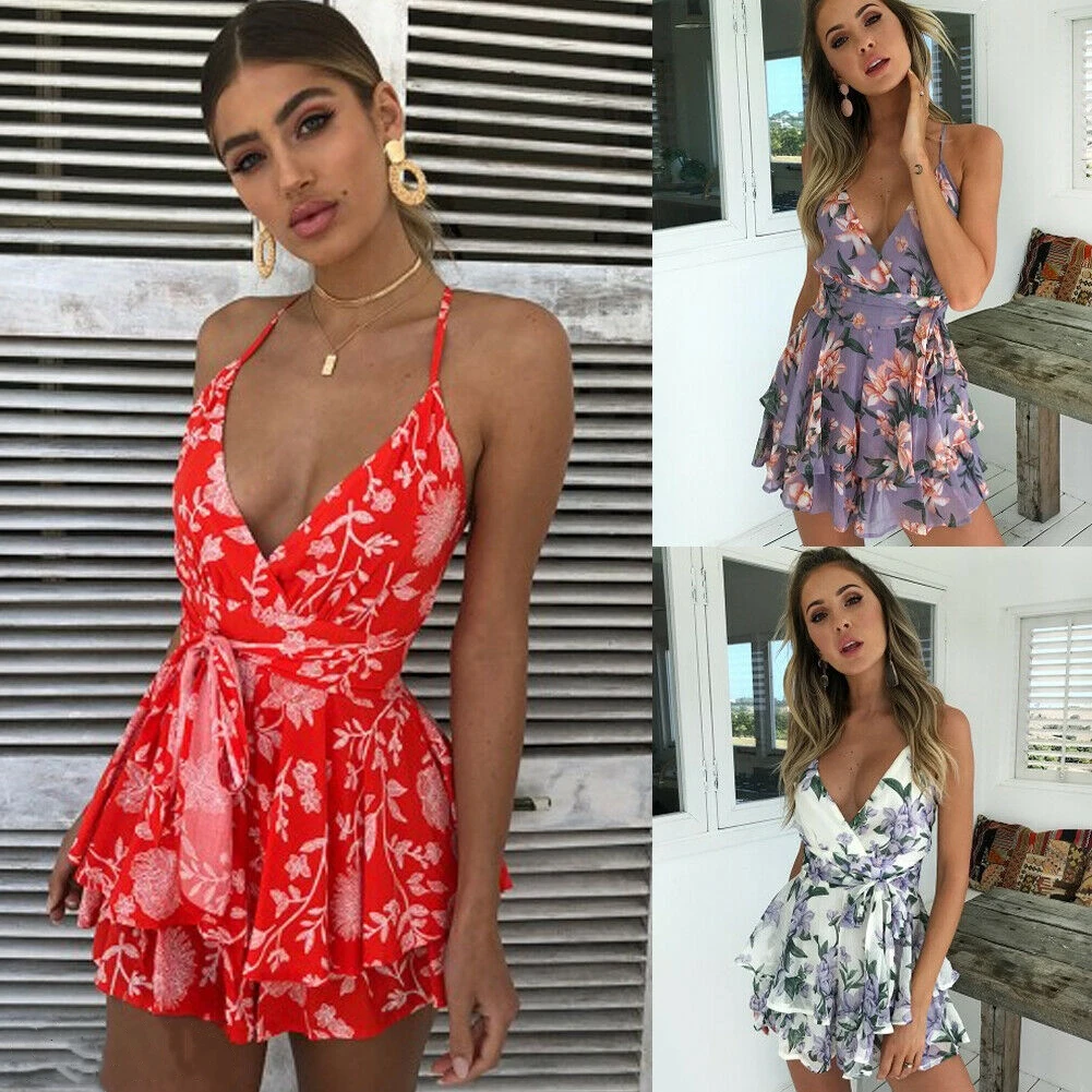 Women Summer Boho Short Mini Pleated Backless Strappy Lace up Floral Print Playsuits V Neck Party Beach Sundress
Women Summer Boho Short Mini Pleated Backless Strappy Lace up Floral Print Playsuits V Neck Party Beach Sundress