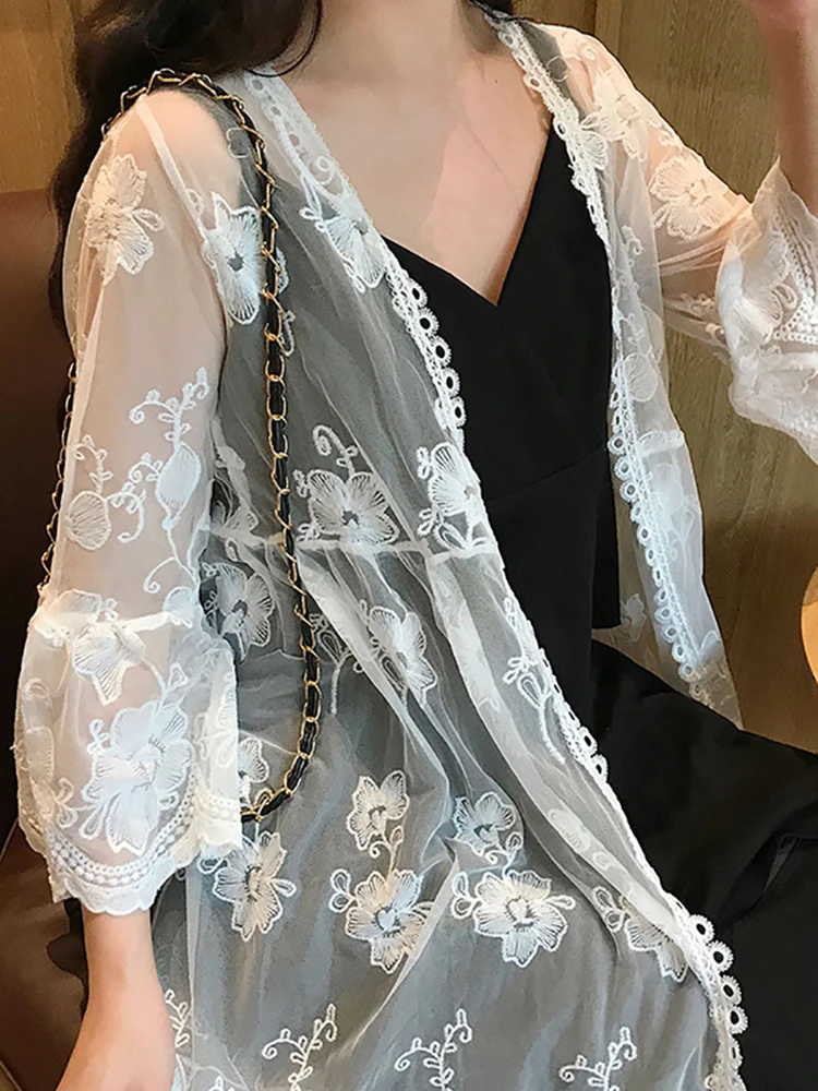 Women Casual Lace Embroidery Blouses Shirts 2019 Kimono Cardigan Loose Long Outerwear Tops
Women Casual Lace Embroidery Blouses Shirts 2019 Kimono Cardigan Loose Long Outerwear Tops