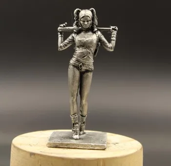 Customized Favorite Super Bad Girl Harley Quinn Clown Female 1/32 Tin Metal Soldier Model Villain Halle Miniature Figurines
Customized Favorite Super Bad Girl Harley Quinn Clown Female 1/32 Tin Metal Soldier Model Villain Halle Miniature Figurines