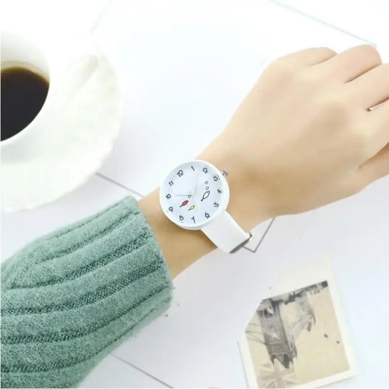 Fashion Teenage Girls Wristwatch Silicone Strap Candy Color Casual Watches Quartz Watch Women Men Fish Print Dial Wristwatch
Fashion Teenage Girls Wristwatch Silicone Strap Candy Color Casual Watches Quartz Watch Women Men Fish Print Dial Wristwatch