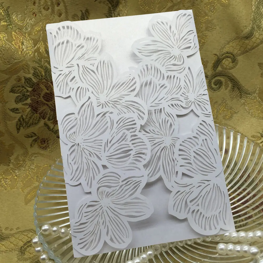 Image 40pcs Exquisite Iridescent Pearl Paper Wedding Invitation Card Leaves Pattern Hollow Out Carved Crafts Card for Wedding Party