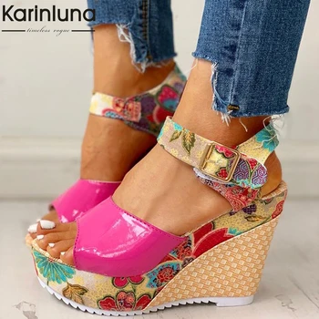 INS Leisure print bohemia Wedges Women Shoes sandal 2019 Summer Sandals hook&loop Platform High Heels Shoes Woman
INS Leisure print bohemia Wedges Women Shoes sandal 2019 Summer Sandals hook&loop Platform High Heels Shoes Woman