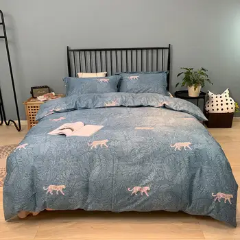 Leopard in the dense forest Bedding Set Whole cotton Bed Set Queen King Size Bed Sheet Dark Blue Leaf Pattern Duvet Cover Set
Leopard in the dense forest Bedding Set Whole cotton Bed Set Queen King Size Bed Sheet Dark Blue Leaf Pattern Duvet Cover Set