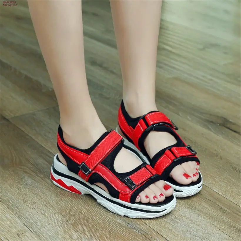 NAYIDUYUN Punk Sneakers Women Back Strap Roman Med Heels Loop Gladiator Sandals Open Toe Wedges Platform Summer Party Shoes
NAYIDUYUN Punk Sneakers Women Back Strap Roman Med Heels Loop Gladiator Sandals Open Toe Wedges Platform Summer Party Shoes