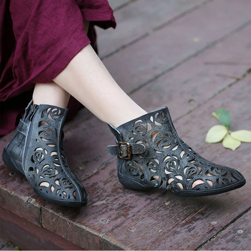 2019 spring women flat boots pointed toe genuine leather Martin boots summer cool boots female extra-large size 42
2019 spring women flat boots pointed toe genuine leather Martin boots summer cool boots female extra-large size 42